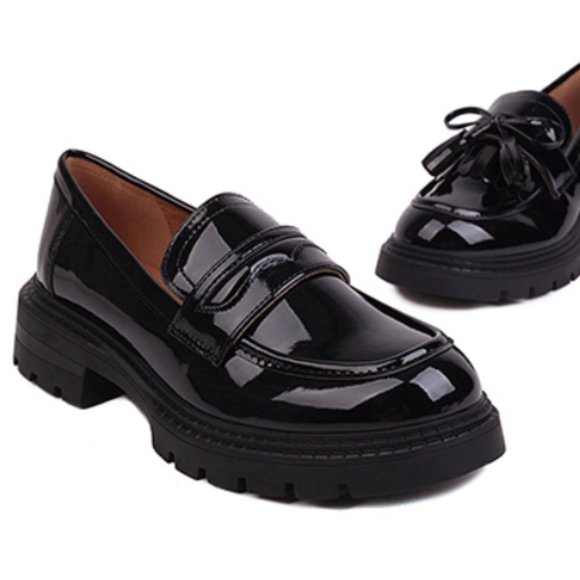 Classically Elegant Patent Leather Black Loafers - Picture 9 of 10